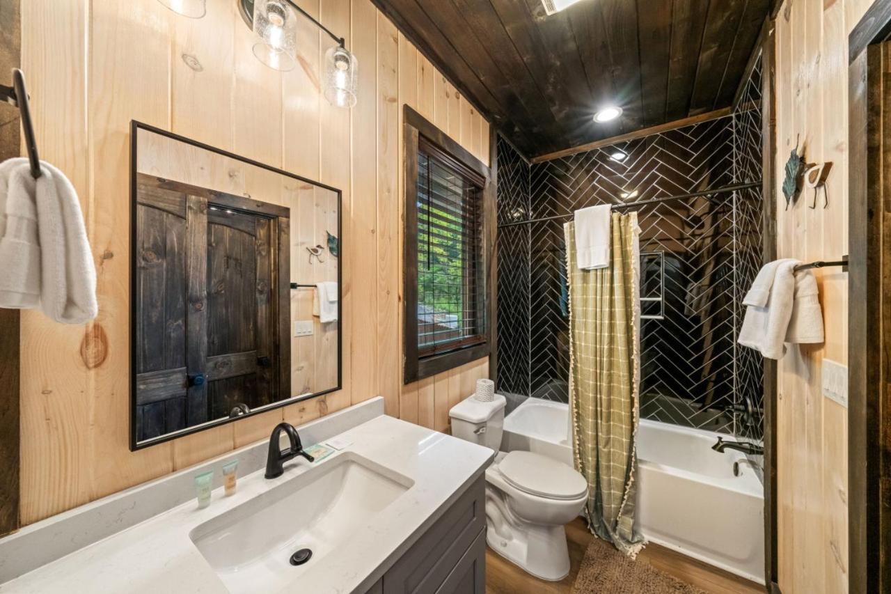 Cozy Cove Retreat W Lake View Hot Tub Firepit داندريج المظهر الخارجي الصورة