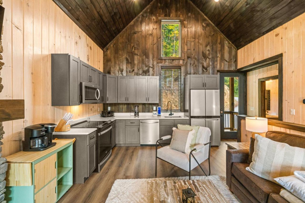 Cozy Cove Retreat W Lake View Hot Tub Firepit داندريج المظهر الخارجي الصورة