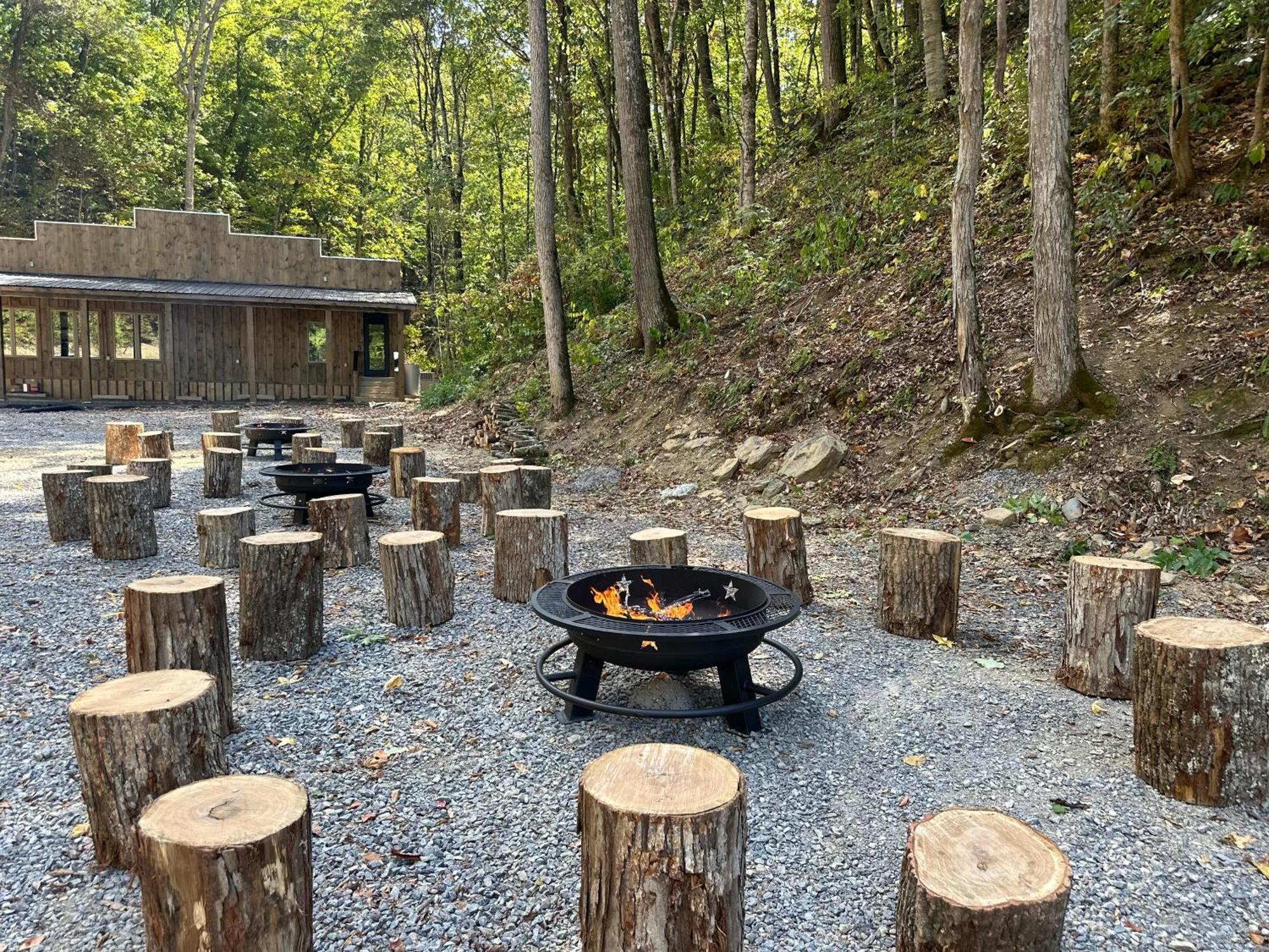 Cozy Cove Retreat W Lake View Hot Tub Firepit داندريج المظهر الخارجي الصورة