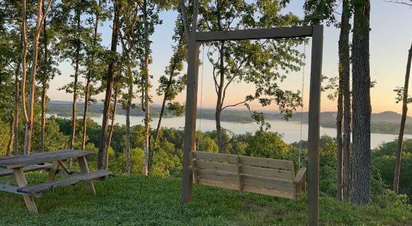 Cozy Cove Retreat W Lake View Hot Tub Firepit داندريج المظهر الخارجي الصورة